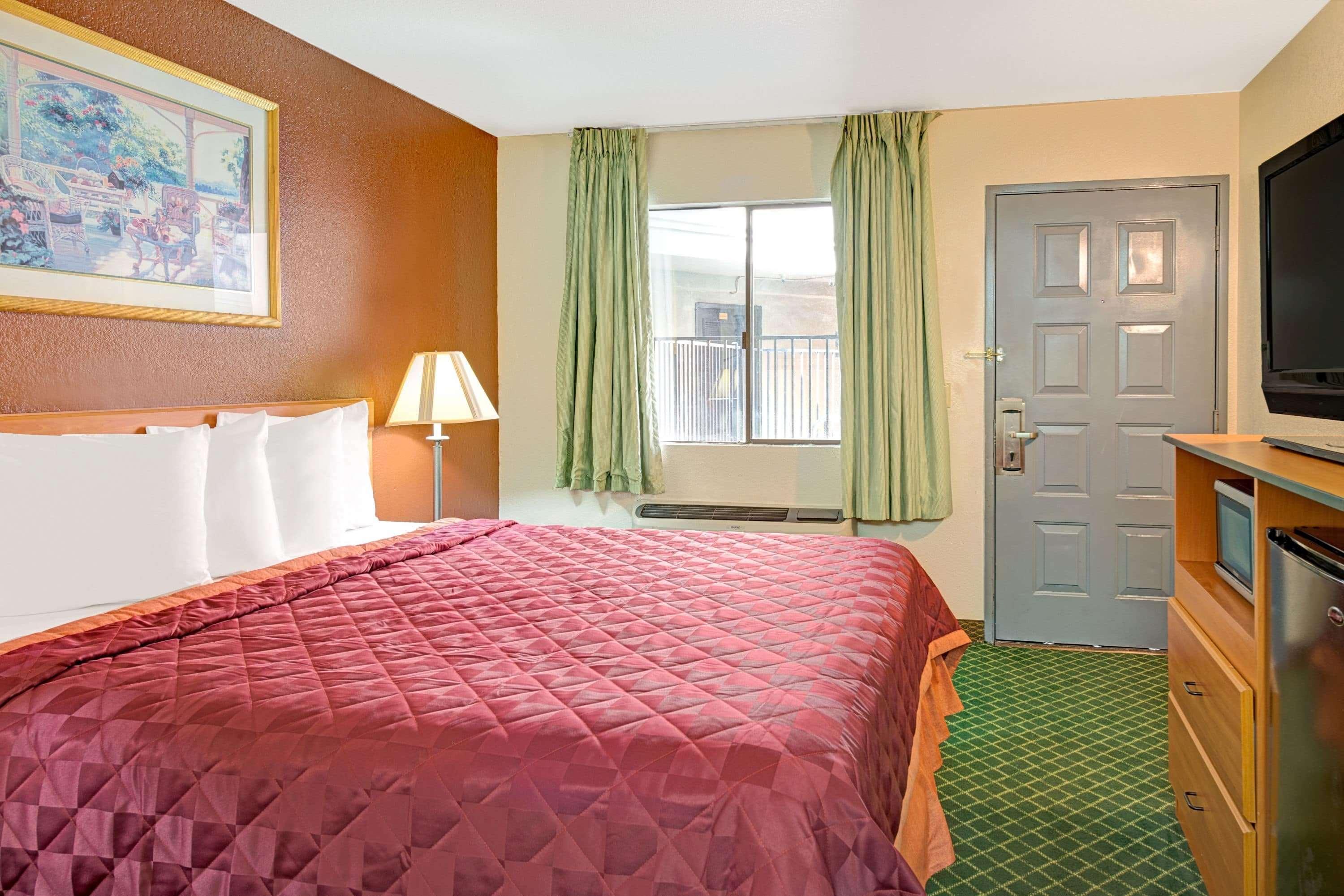 Travelodge Sacramento/Rancho Cordova Exterior photo